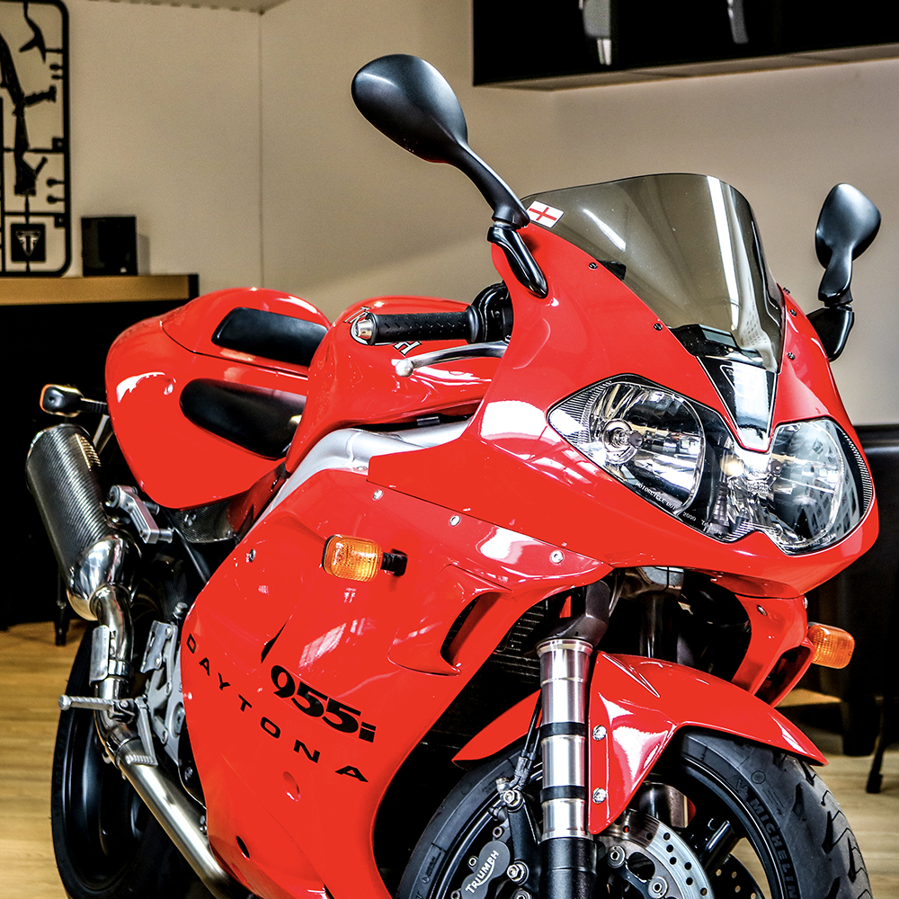 Triumph Daytona 955i - Only 699 Tickets - Apex 66